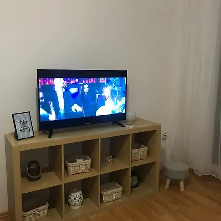 Ultracentral Apt With Center View - Smart Tv - Ac * Timisoara