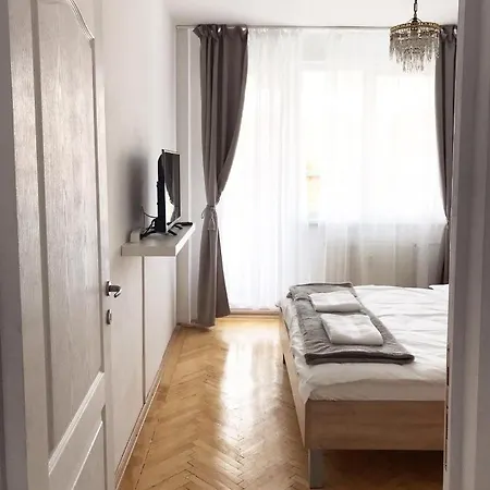 Apartment Ultracentral Apt With Center View - Smart Tv - Ac Timisoara